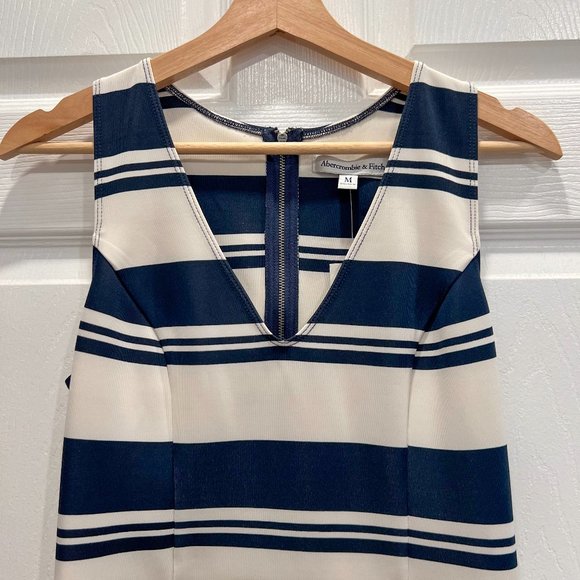 NWT Abercrombie & Fitch Blue and White Striped Mini Dress, Size M - Picture 8 of 12